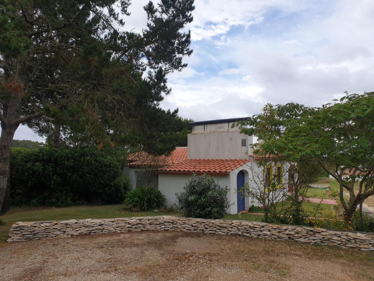 Sondela Self Catering Villa São Martinho do Porto Exteriör bild